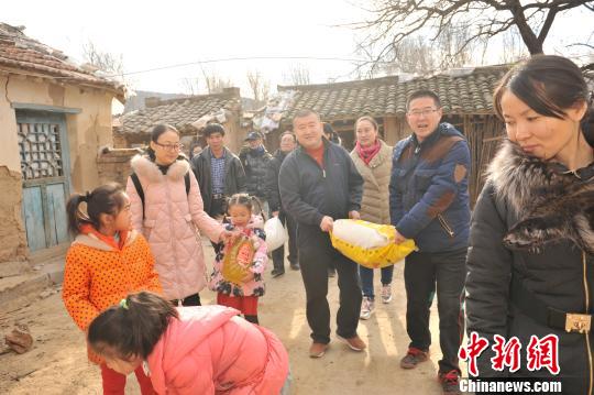 ɽ��ҽ��־Ը�߿���ƶ��ɽ���¹����ˣ���ͼ��